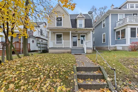 1118 Fulton, Grand Rapids, MI 49503