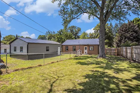 Exterior - 320 East, Marshall, MI 49068 photo 2 of 5