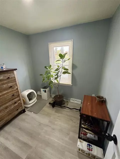 Bedroom - 320 East, Marshall, MI 49068 photo 3 of 3