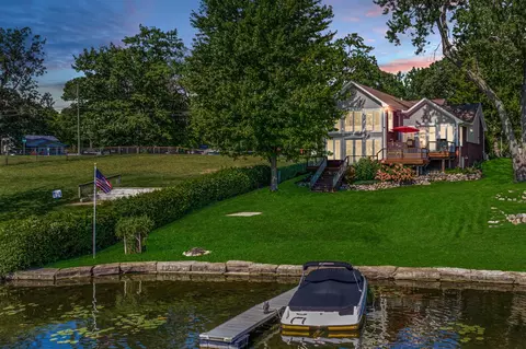 3984 Lamont, Waterford, MI 48329