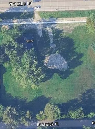 33777 W 9 Mile, Farmington, MI 48335