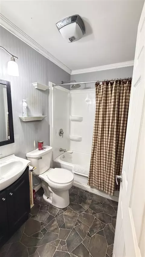 8488 Beard, Avoca, MI 48006 photo 9