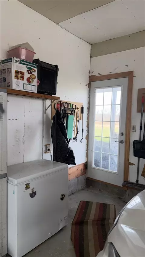 8488 Beard, Avoca, MI 48006 photo 19