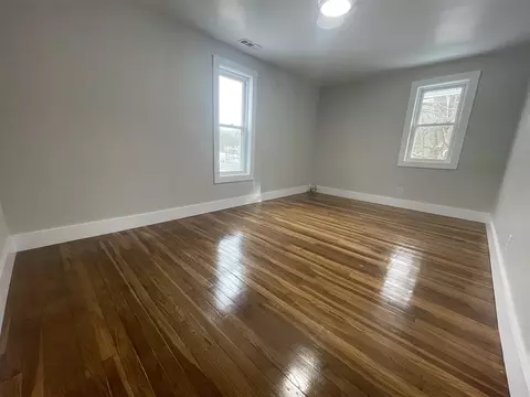 Bedroom - 7466 Bunkerhill, Jackson, MI 49201 photo 4 of 4