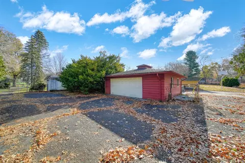 Exterior - 182 Peach, Jackson, MI 49202 photo 7 of 17