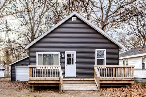 2907 Worden, Norton Shores, MI 49444