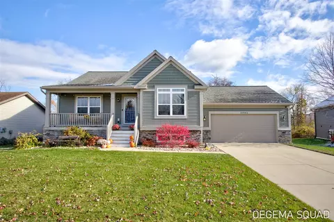 10902 Woodedge, Allendale, MI 49401