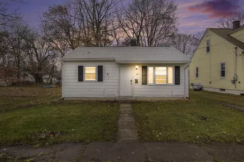 1021 Washburn, Kalamazoo, MI 49048