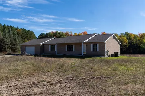 72000 E 46th, Cadillac, MI 49601