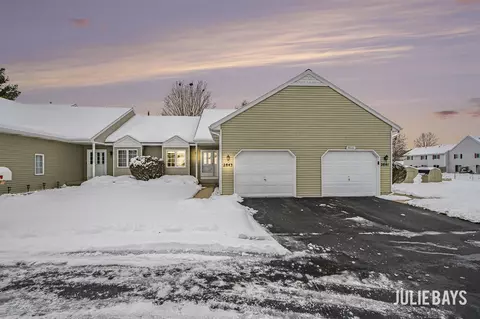 2843 Parkside #14, Jenison, MI 49428