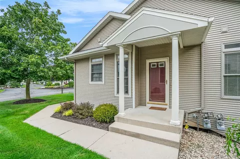 1092 Kensington, Grand Rapids, MI 49534