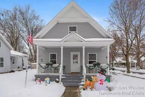 400 W W Grv, Greenville, MI 48838