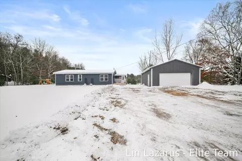 16381 W Howard City Edmore, Howard City, MI 49329