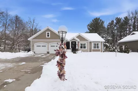 770 144th, Holland, MI 49424