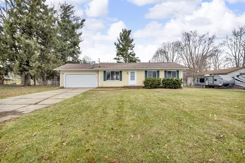 1024 Maple Grv, Jackson, MI 49201