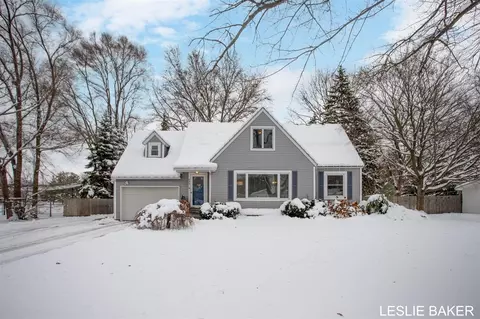 943 College, Holland, MI 49423