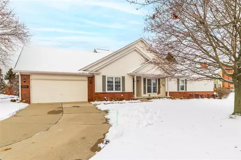16352 Country Knl, Northville, MI 48168
