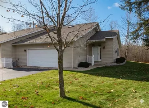 326 Woodside #33, Cadillac, MI 49601