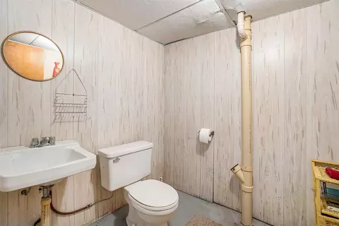 Bath - 859 E Adda, White Cloud, MI 49349 photo 3 of 3