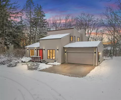 2050 Chalmers, Ann Arbor, MI 48104