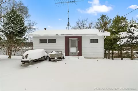 11331 Riverside, Stanwood, MI 49346