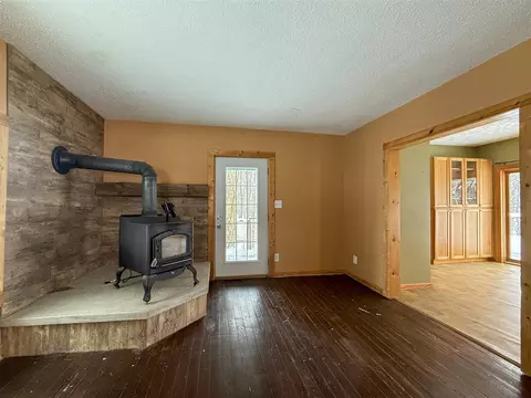 Living - 9155 Cushing, Eau Claire, MI 49111 photo 1 of 3