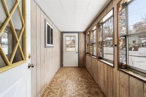 Entry Way - 2942 Whitlock, Jackson, MI 49202 photo 1 of 3