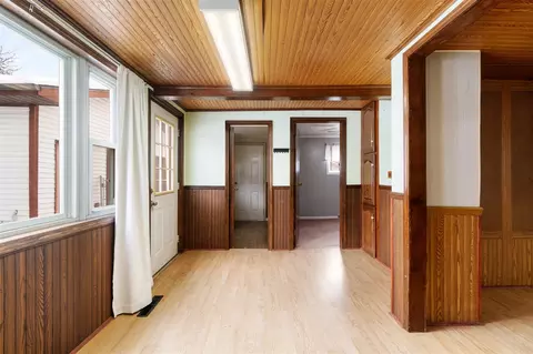 Entry Way - 2942 Whitlock, Jackson, MI 49202 photo 3 of 3