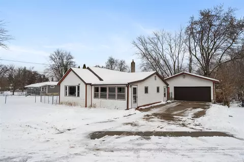 2942 Whitlock, Jackson, MI 49202