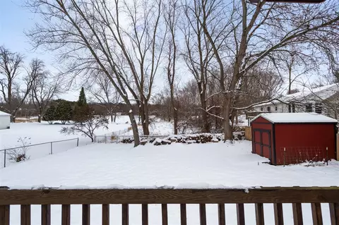 Exterior - 2942 Whitlock, Jackson, MI 49202 photo 5 of 9
