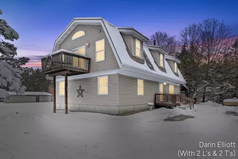 5299 Borden, Fenwick, MI 48834