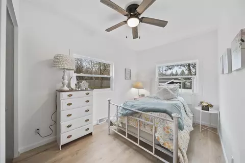 Bedroom - 328 Adams, Jackson, MI 49202 photo 1 of 4