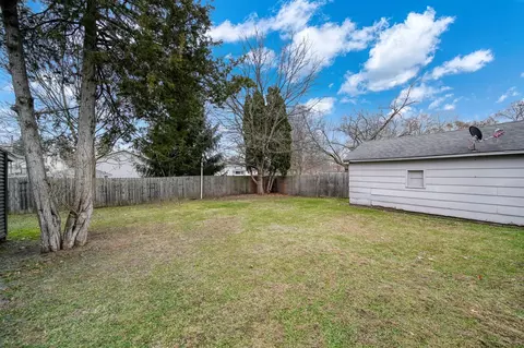 Exterior - 328 Adams, Jackson, MI 49202 photo 8 of 11