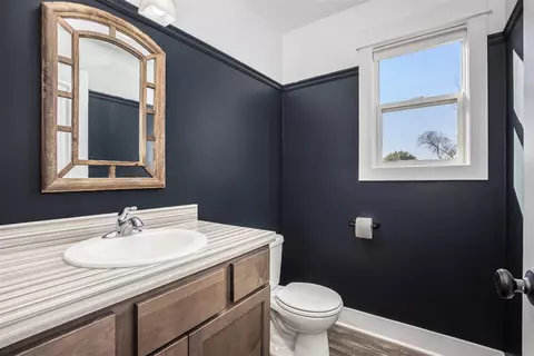 Bath - 4182 Spring Mdw, Hamilton, MI 49419 photo 2 of 3