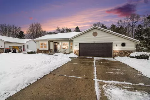 7368 21st, Jenison, MI 49428