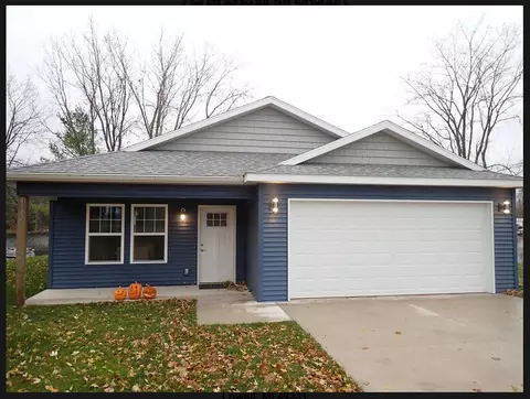 4182 W Stanton, Stanton, MI 48888