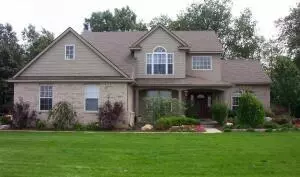 2384 Hay Crk, Pinckney, MI 48169