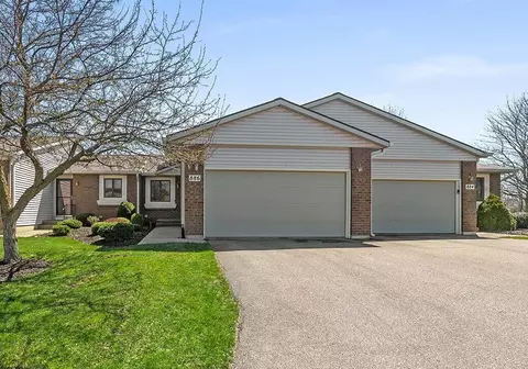 886 Creekridge, Holland, MI 49423