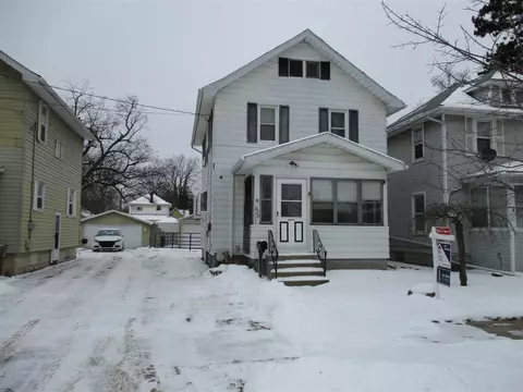 428 Bates, Jackson, MI 49202