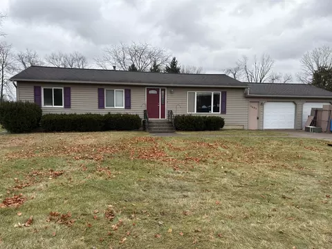 5603 Oakpoint, Jackson, MI 49201