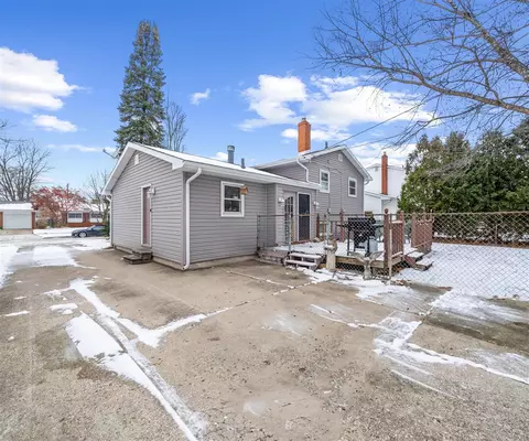 Exterior - 1202 Mccormick, Monroe, MI 48162 photo 4 of 10