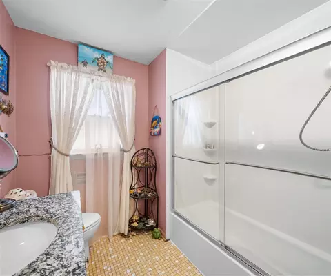 Bath - 1202 Mccormick, Monroe, MI 48162 photo 1 of 2
