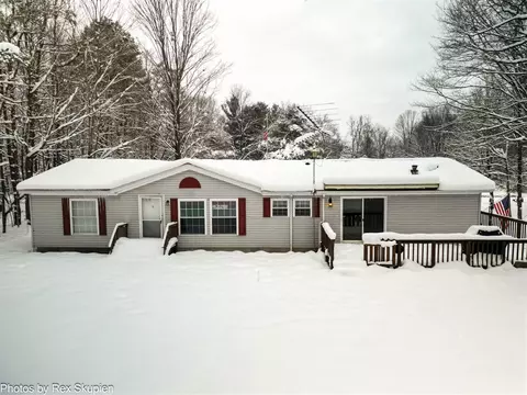 7830 Jefferson, Hesperia, MI 49421