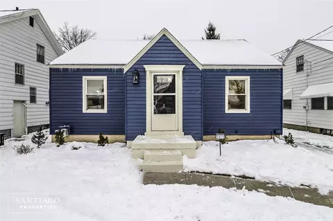 1015 Burton, Grand Rapids, MI 49507
