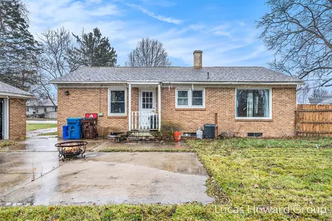 Exterior - 305 E Pne, Fremont, MI 49412 photo 4 of 7