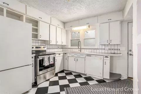 Kitchen - 305 E Pne, Fremont, MI 49412 photo 1 of 2