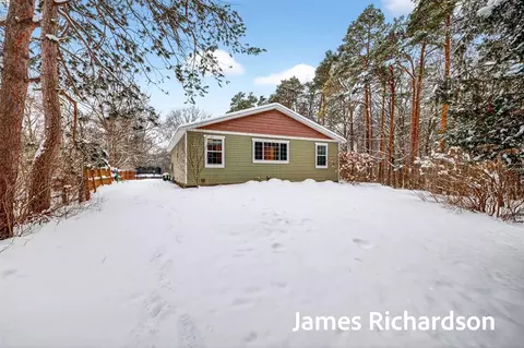 11521 144th, West Olive, MI 49460