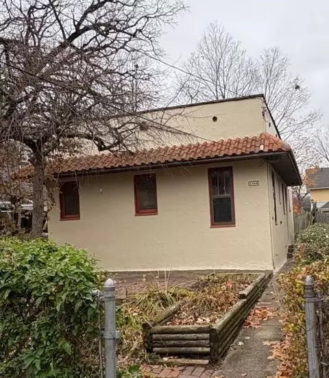 1006 Osborne, Kalamazoo, MI 49001