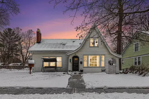 218 W W Grv, Greenville, MI 48838