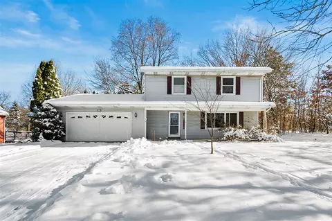 4745 Briarhill, Portage, MI 49024